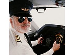 PILOTO COMERCIAL DE AVIÃO