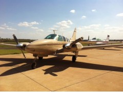 BEECHCRAFT BARON - B58