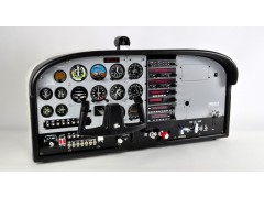 TRC 472G Flight Deck