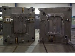 Custom Permanent Plastic Injection and Casting Molds