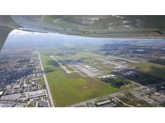 Commercial pilot airplane single engine
