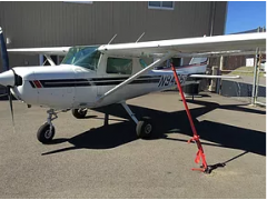 Learn to fly in our Cessna 152.