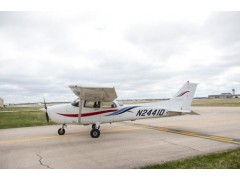 Cessna 172R (2000)