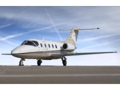 2005 HAWKER 400XP