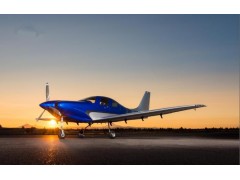 2017 LANCAIR LX7