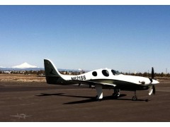 2011 LANCAIR EVOLUTION