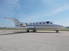2005 HAWKER 400XP