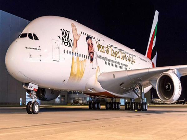 Boeing 777-30 aircraft