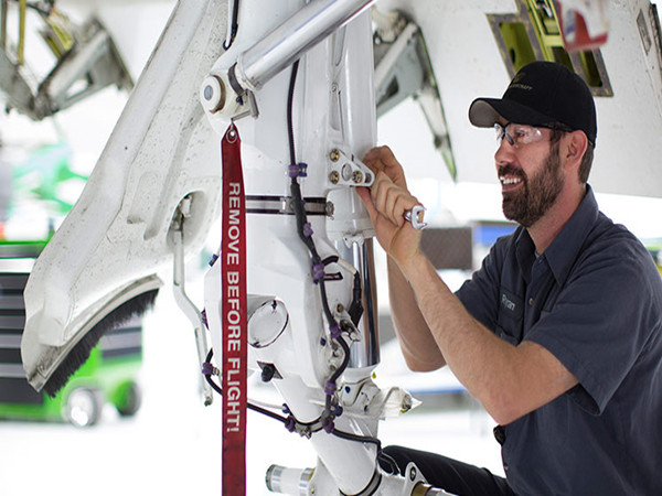 WESTERN AIRCRAFT ROLLING ALONG WITH GOGO AVANCE L5 INFLIGHT WI-FI SYSTEM INSTALLATIONS